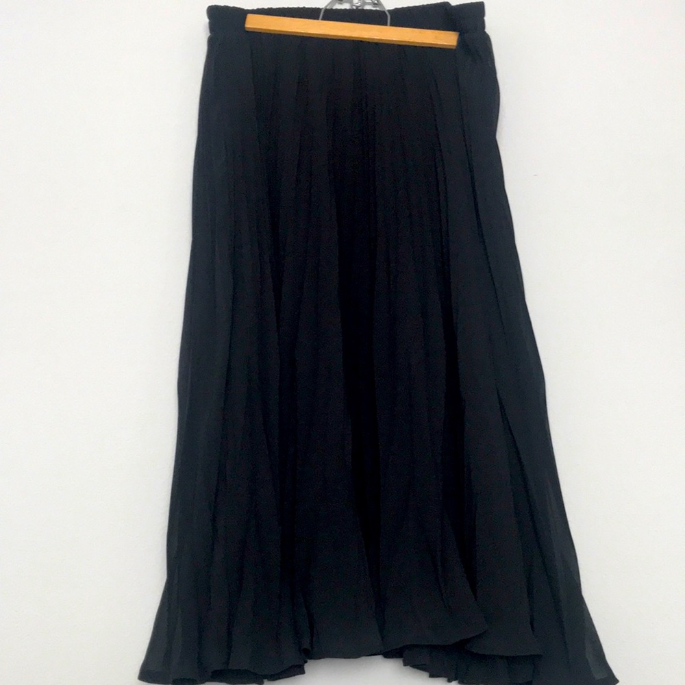 Black Pleated Midi Skirt